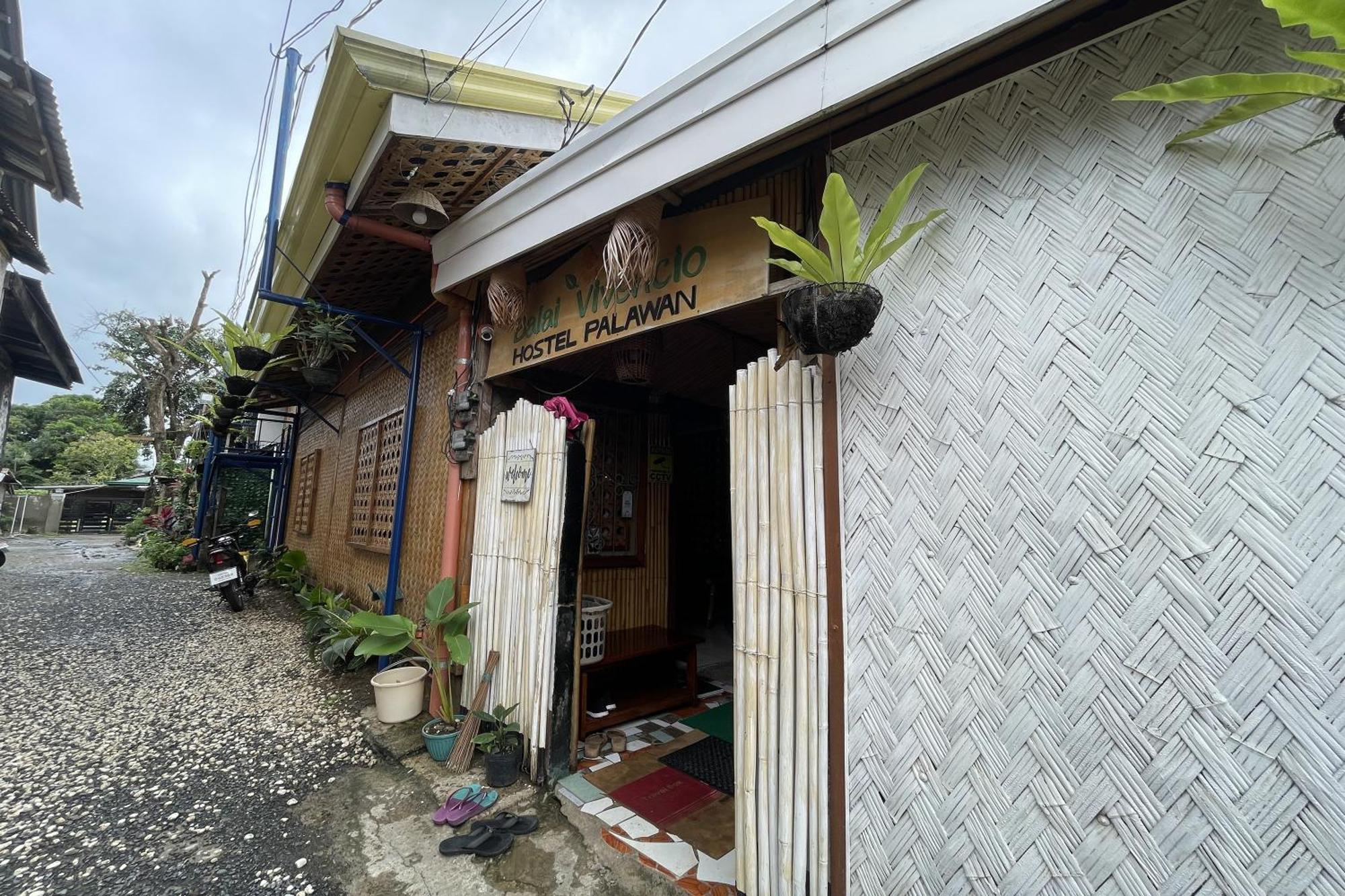 Balai Vivencio Hostel Puerto Princesa Exteriör bild